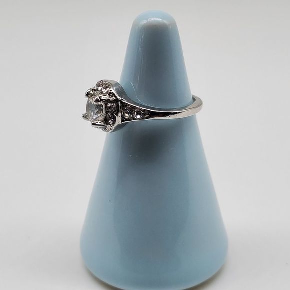 Jewelry - CZ Fashion Ring